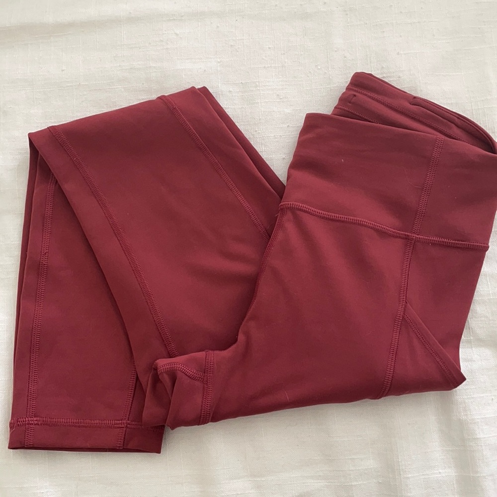 Lululemon Invigorate High-Rise Crop 23”